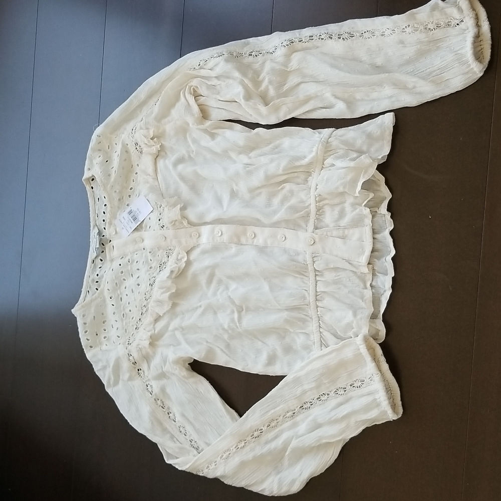 American Eagle White Long Sleeves Blouse